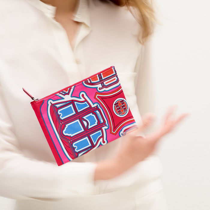 Silky Pocket Cosmetic Case