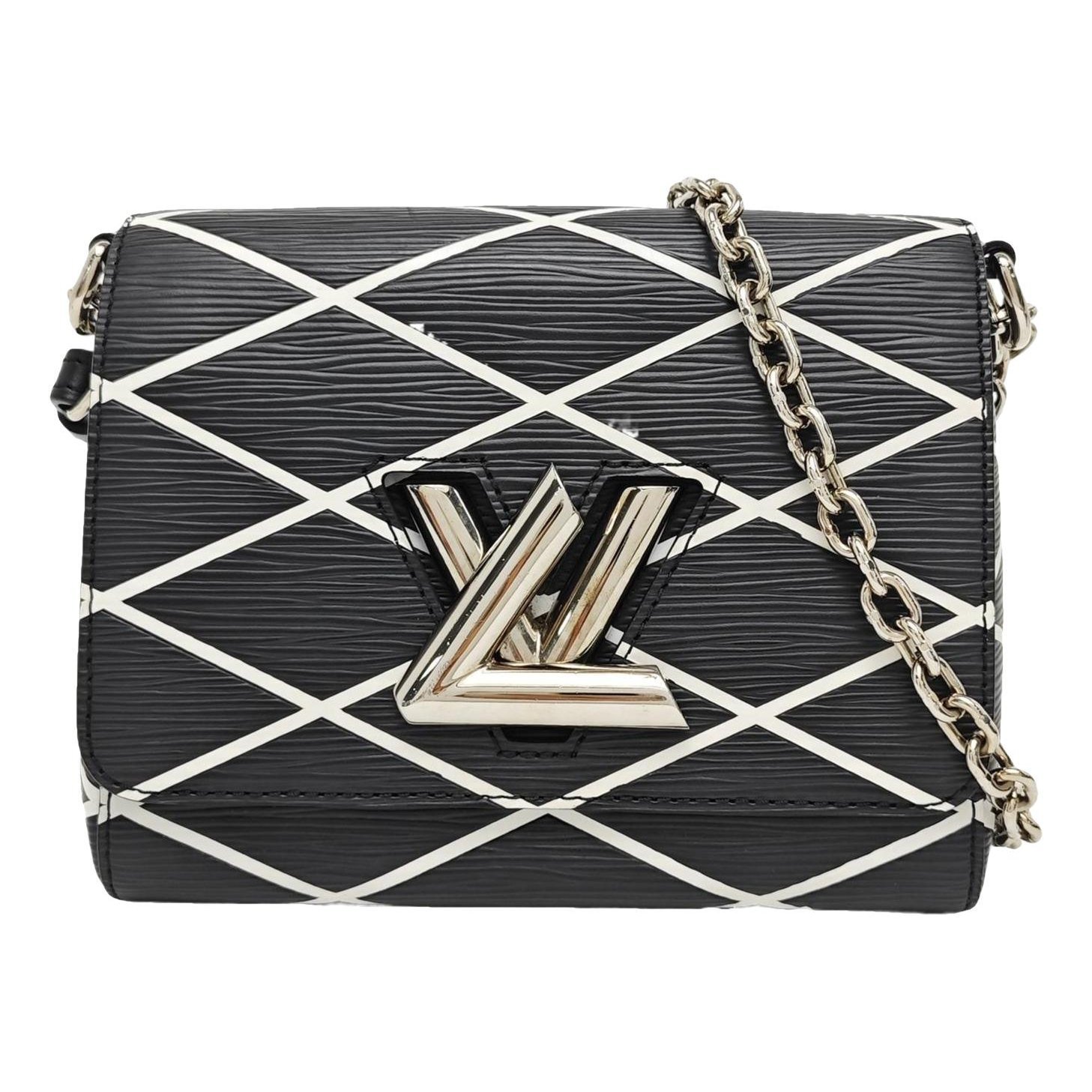 Twist leather handbag