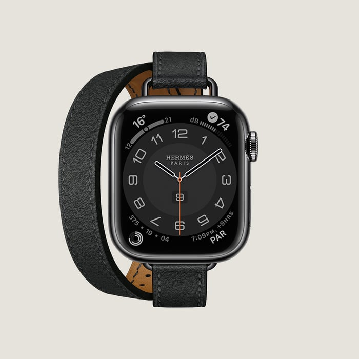 黒 Apple Watch Hermès ドゥブルトゥール 《アトラージュ》 41 MM
