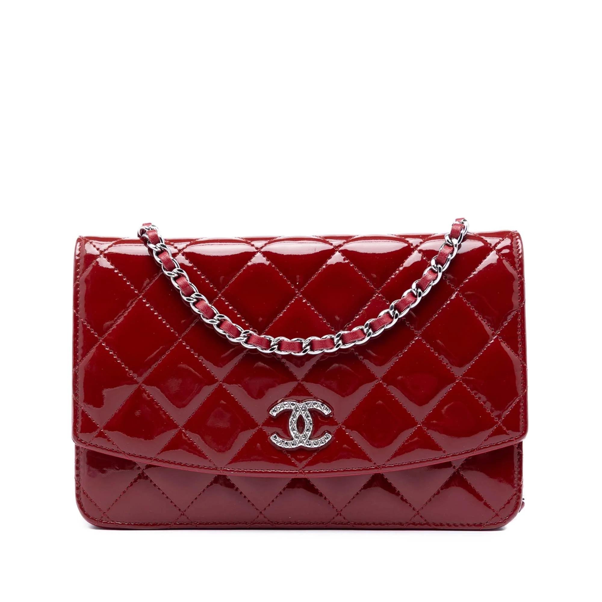 Wallet On Chain Timeless/Classique patent leather handbag