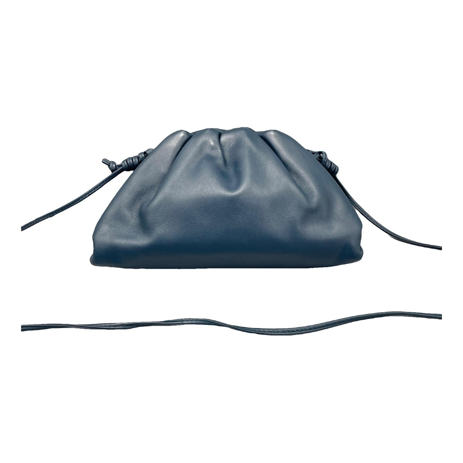 Pouch leather handbag