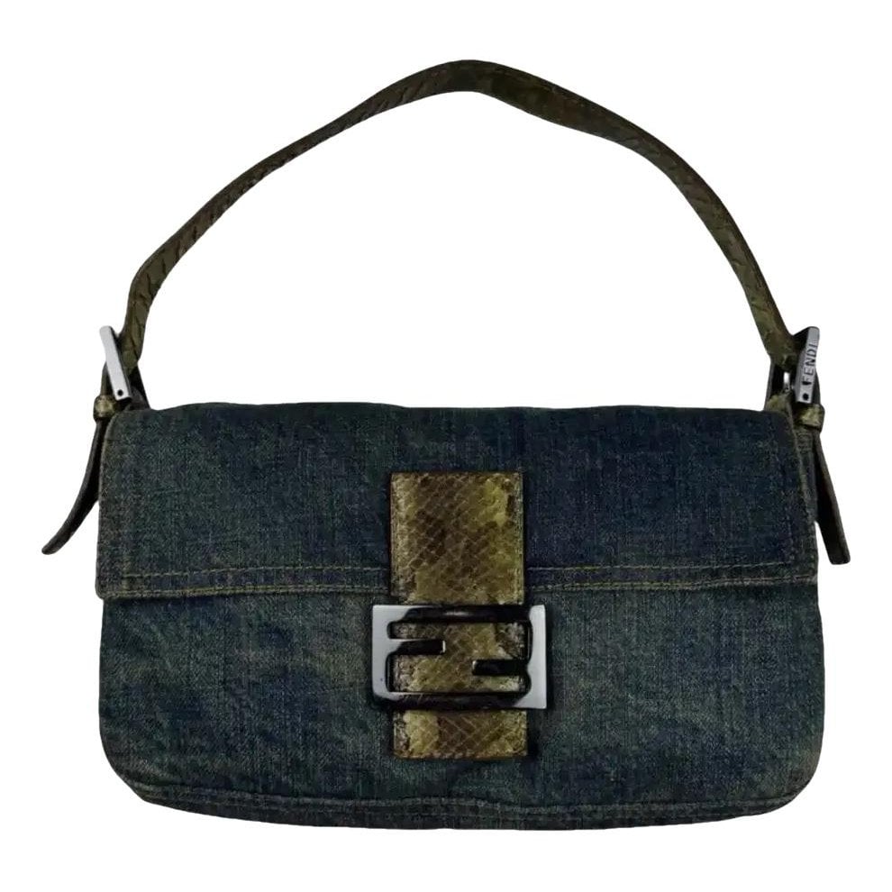 Baguette handbag