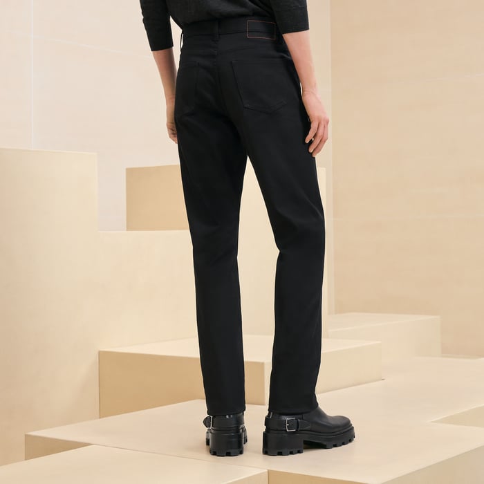 Noir Straight Cut Jeans