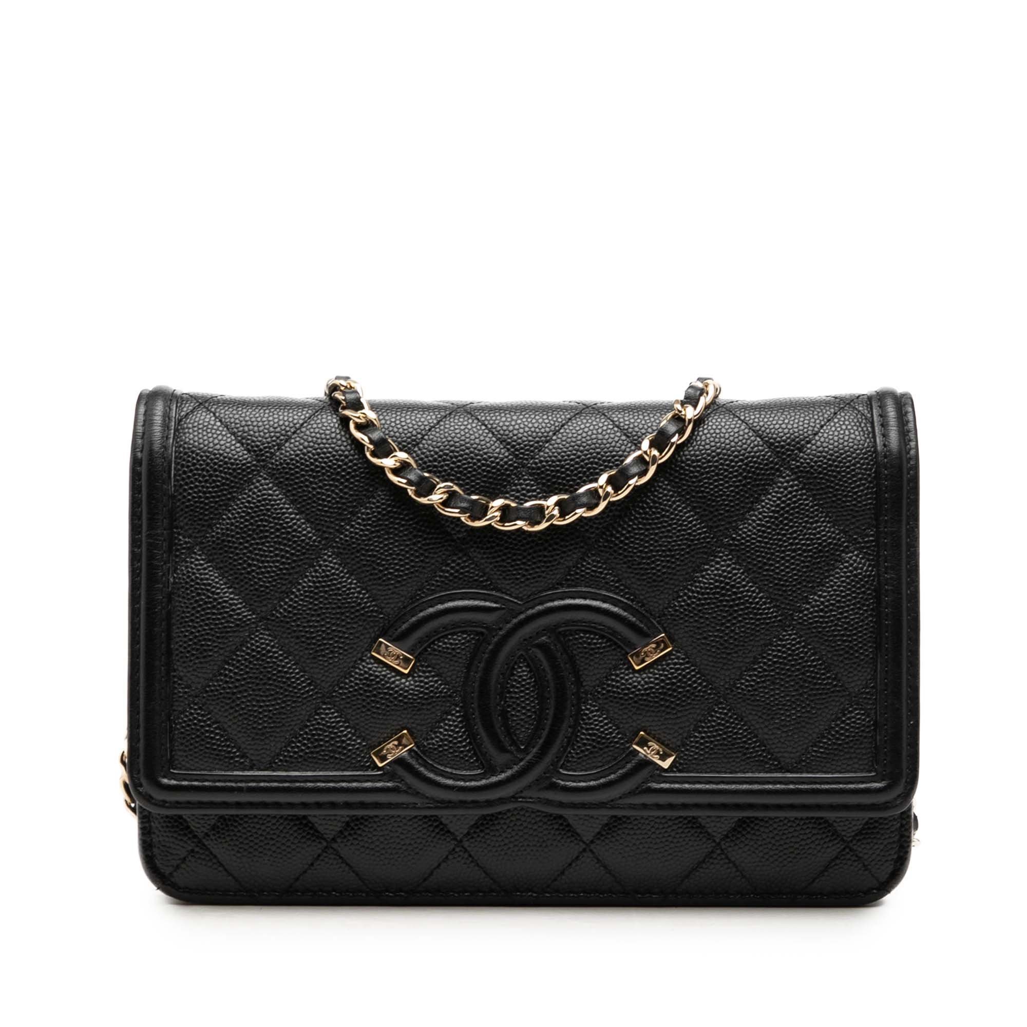 CC Filigree leather crossbody bag