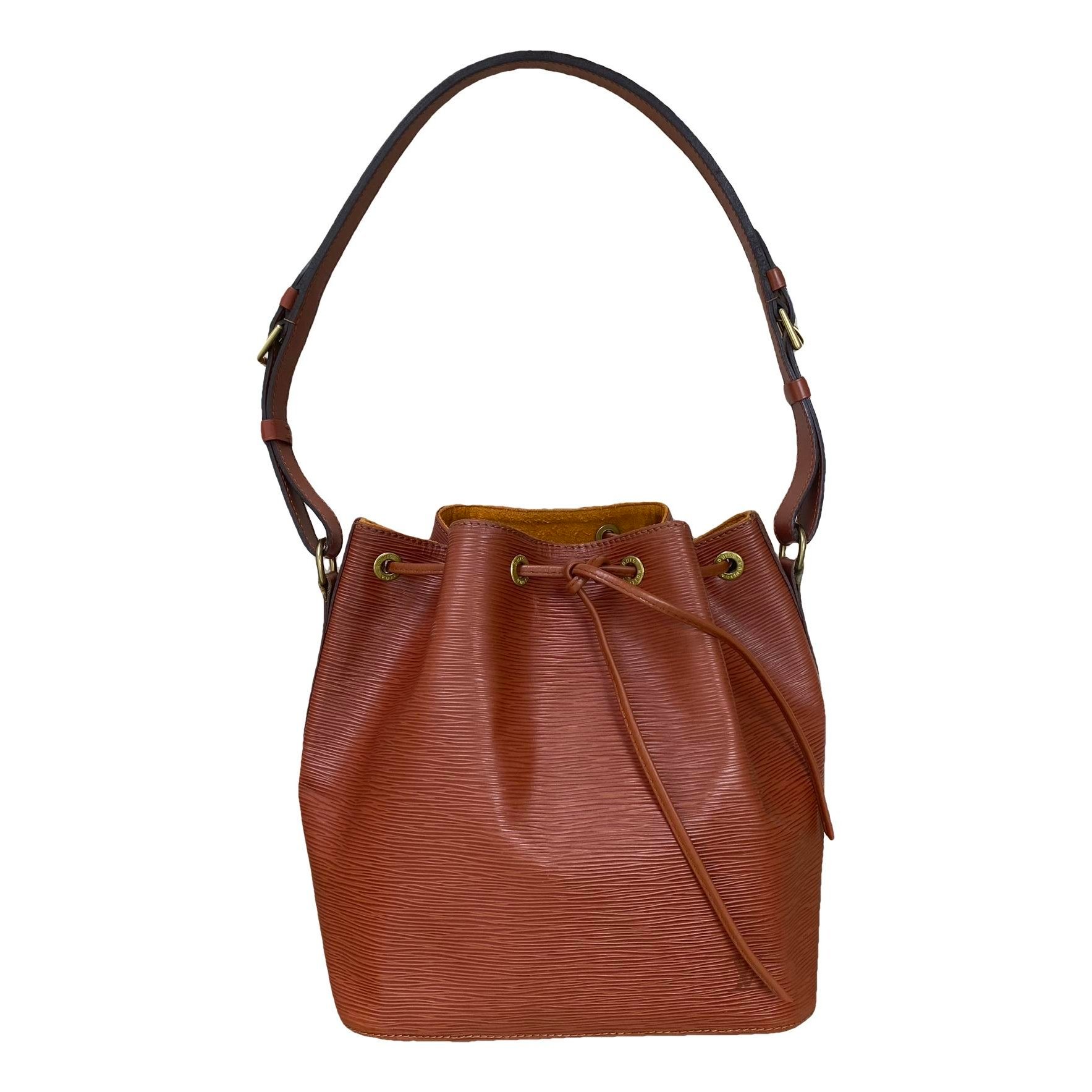 Noé leather handbag