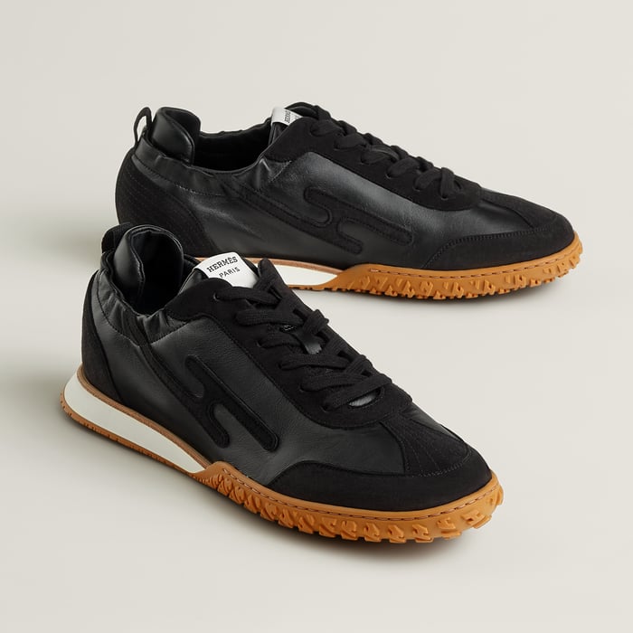 Noir Jet Sneaker