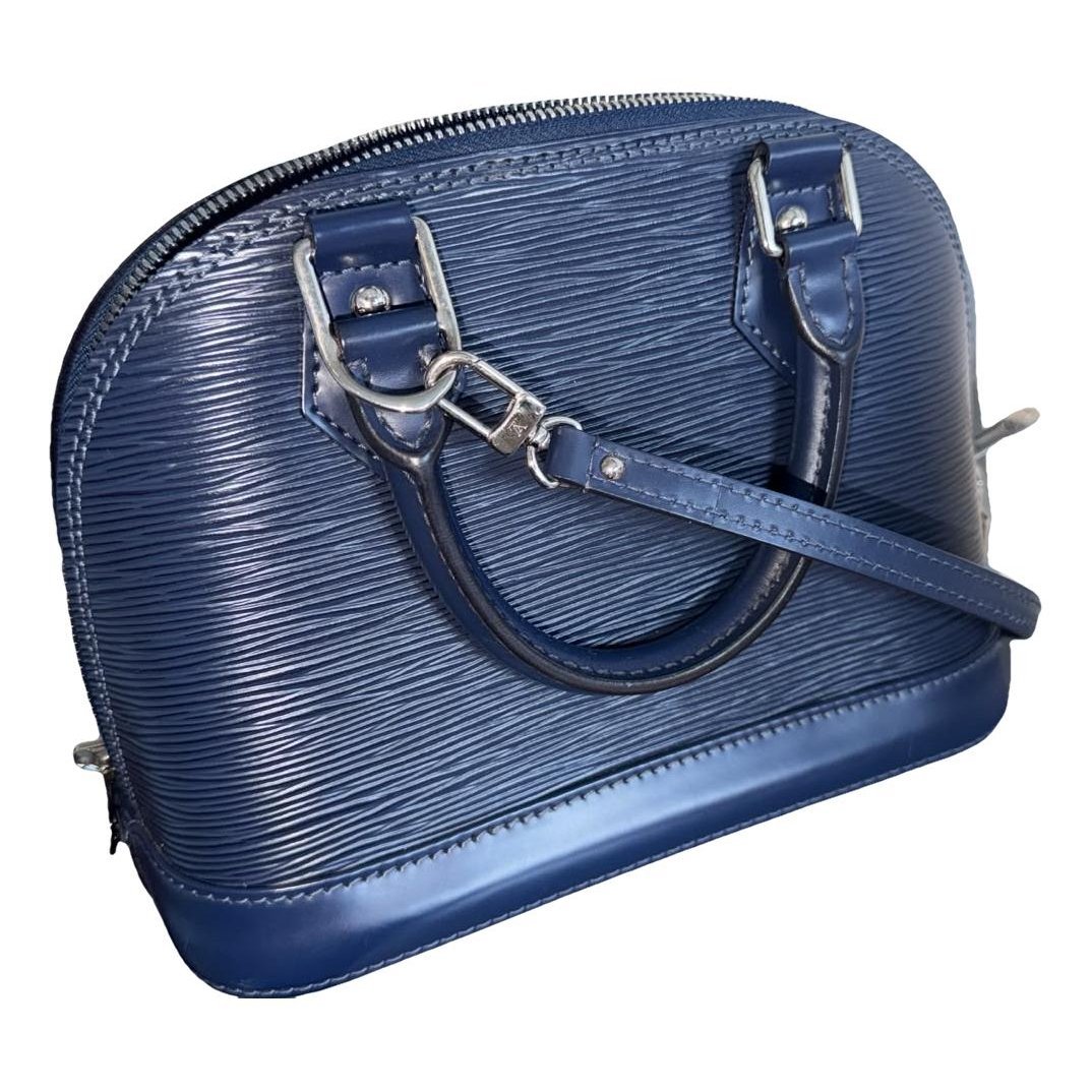 Alma BB leather handbag