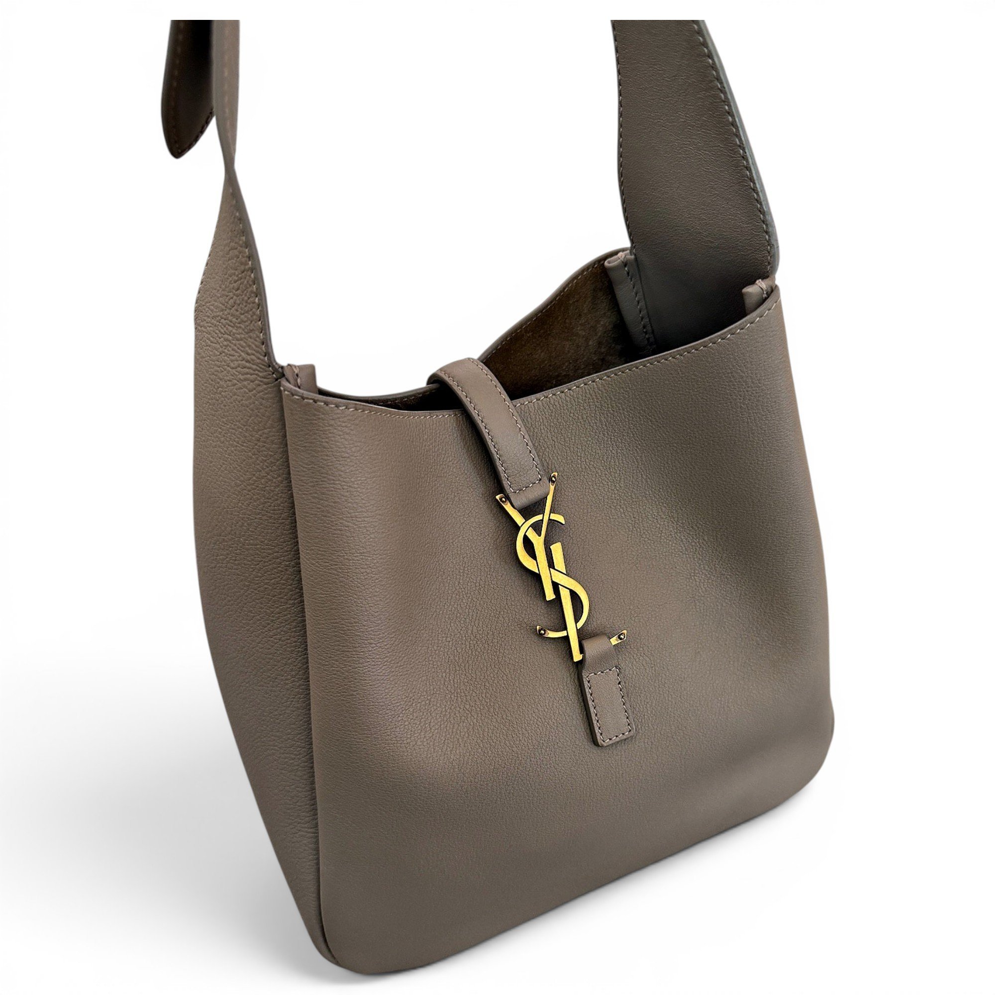 Le 37 leather handbag