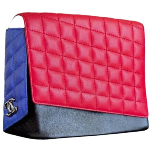Chanel Leather clutch bag