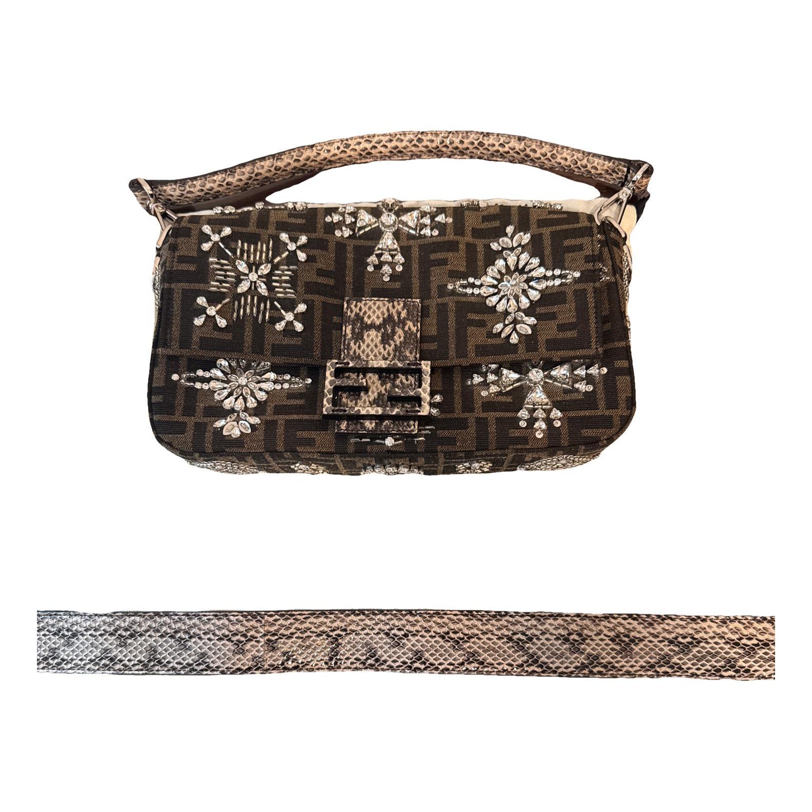 Baguette handbag