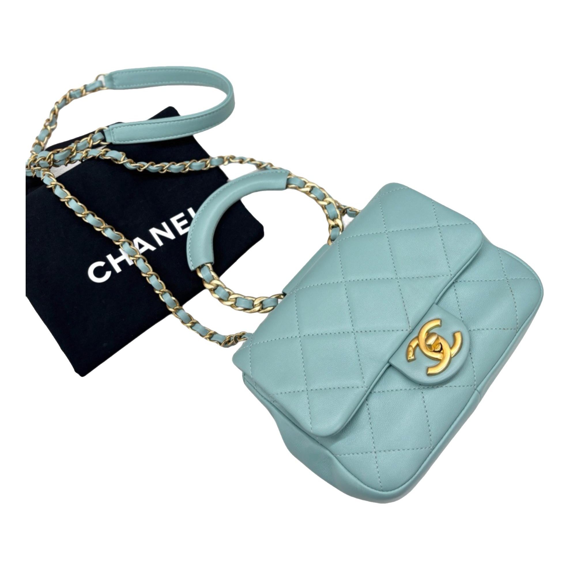 Timeless Classique Top Handle leather handbag