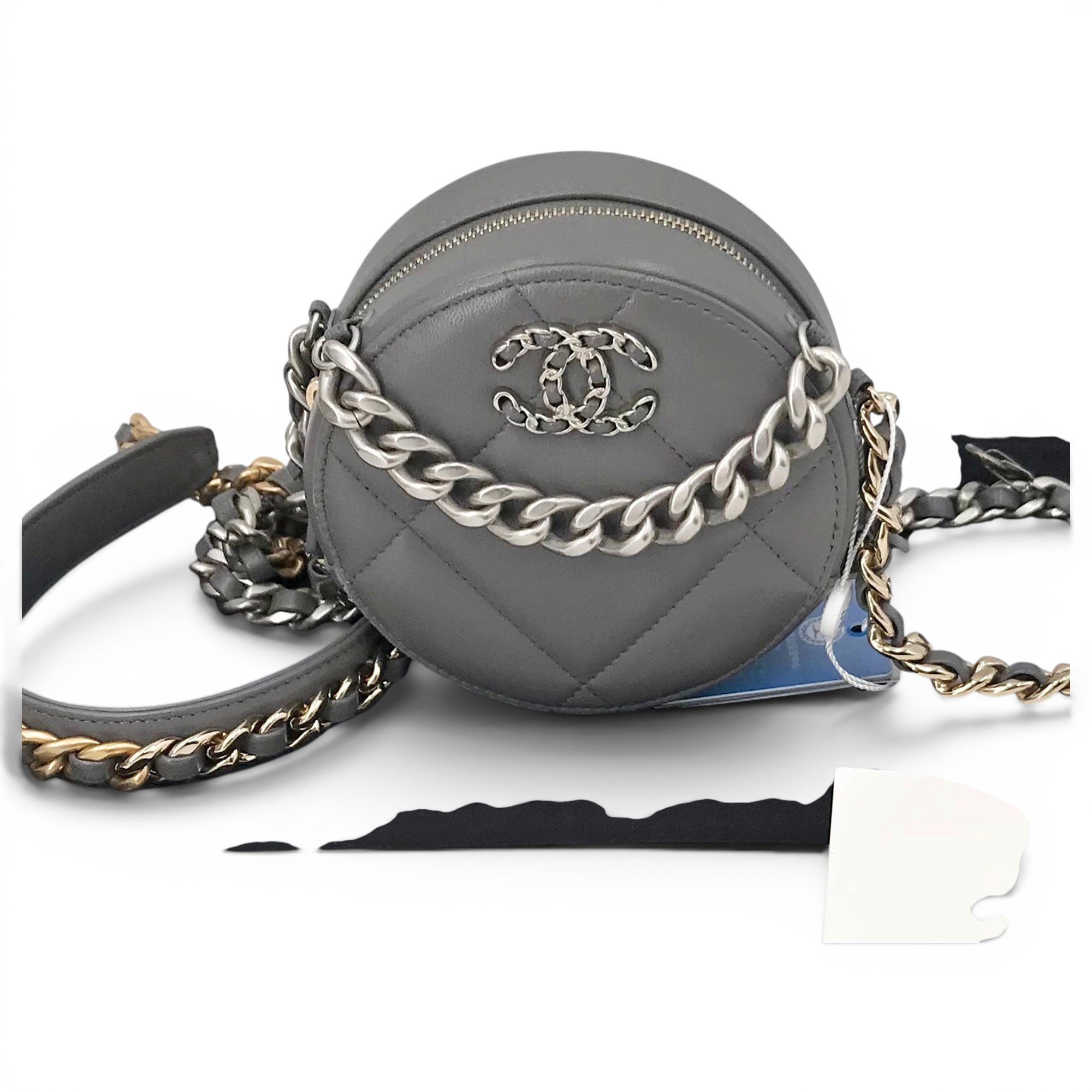 Chanel 19 leather handbag