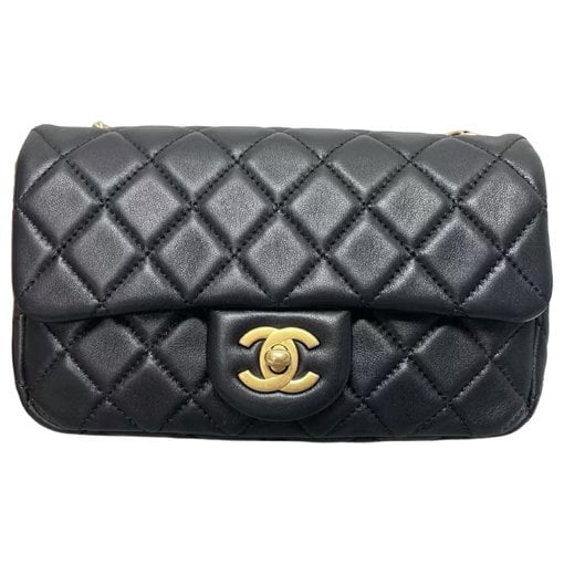 Timeless/Classique patent leather handbag