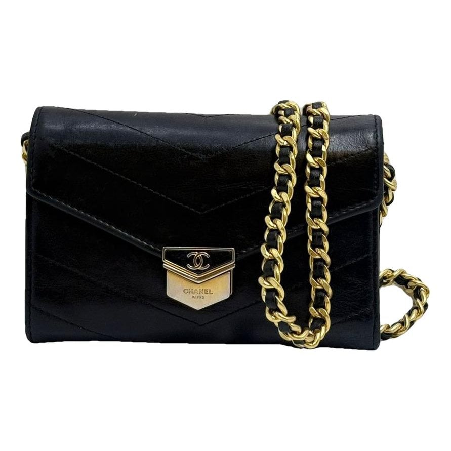 Wallet On Chain leather crossbody bag
