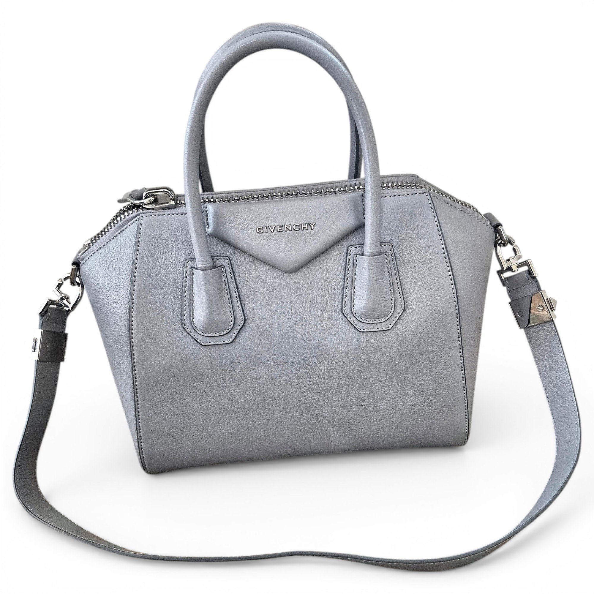 Antigona leather handbag