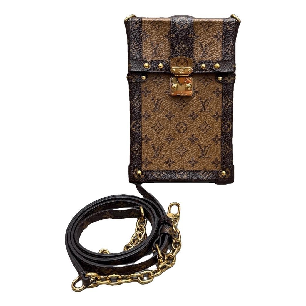 Pochette Trunk Verticale leather crossbody bag