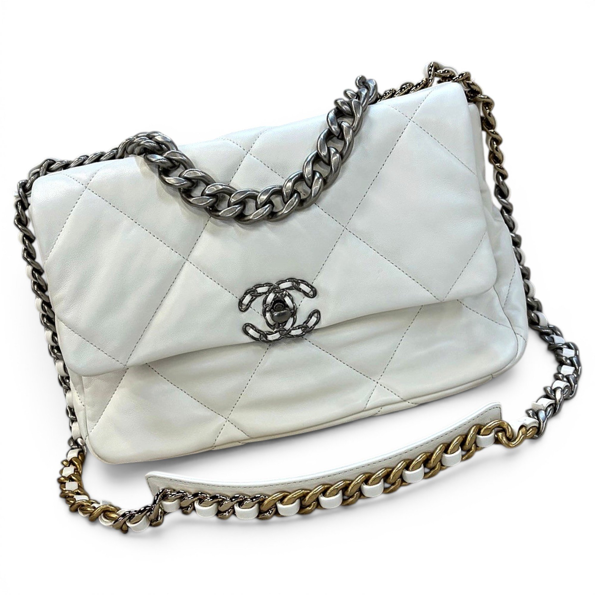 Chanel 19 leather handbag