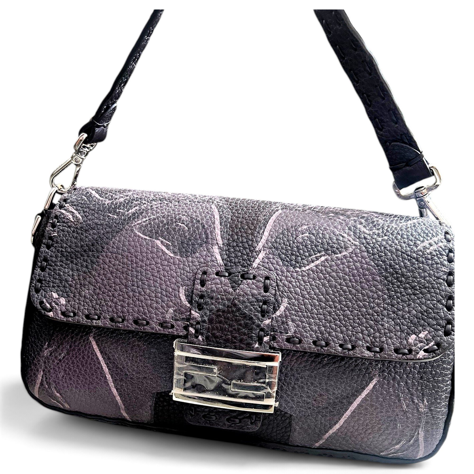 Baguette leather handbag