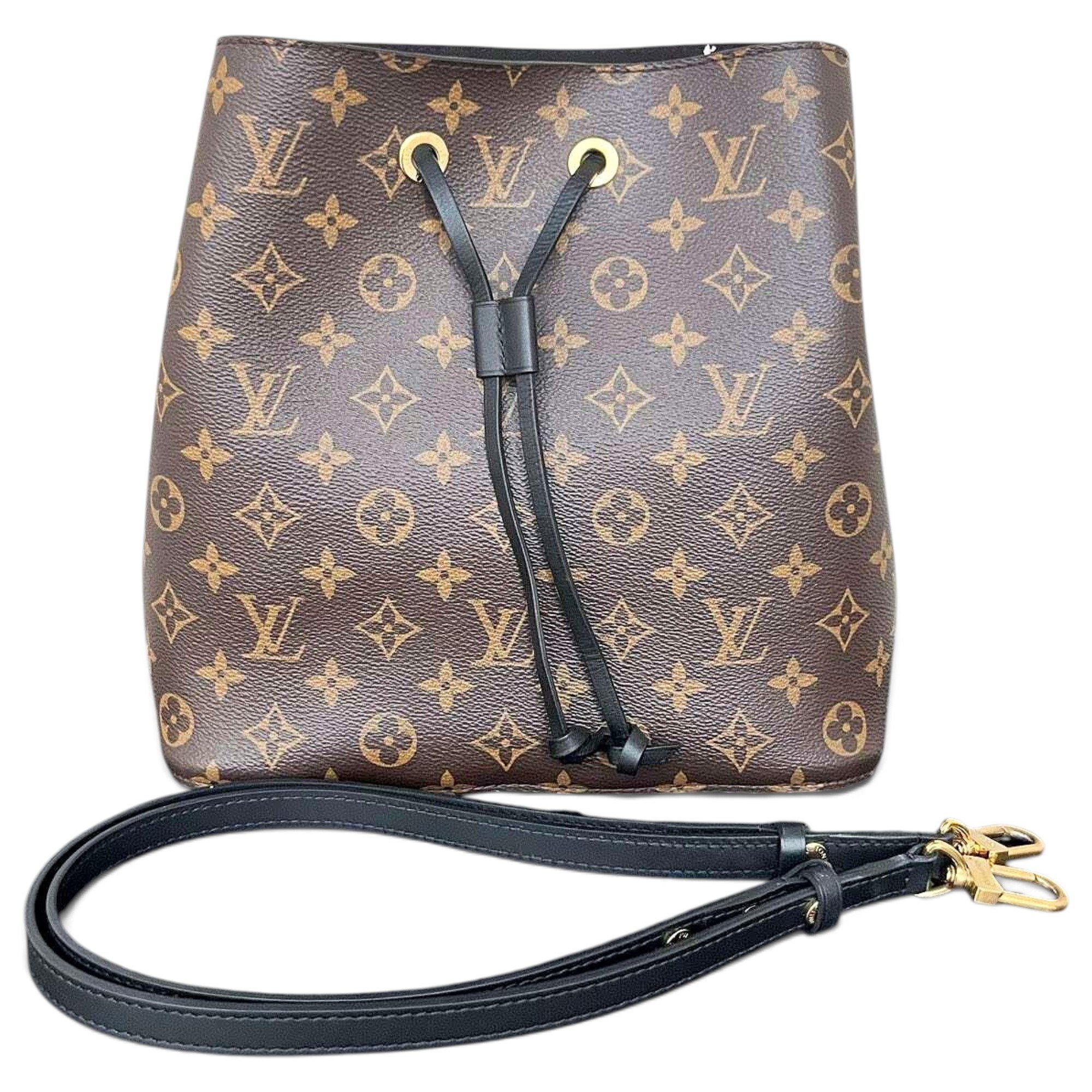 NéoNoé leather handbag