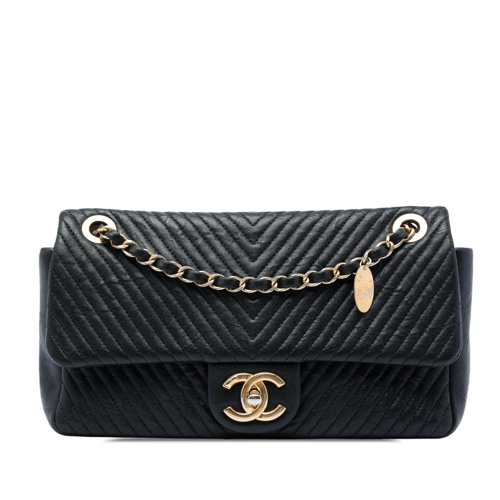Timeless/Classique leather crossbody bag