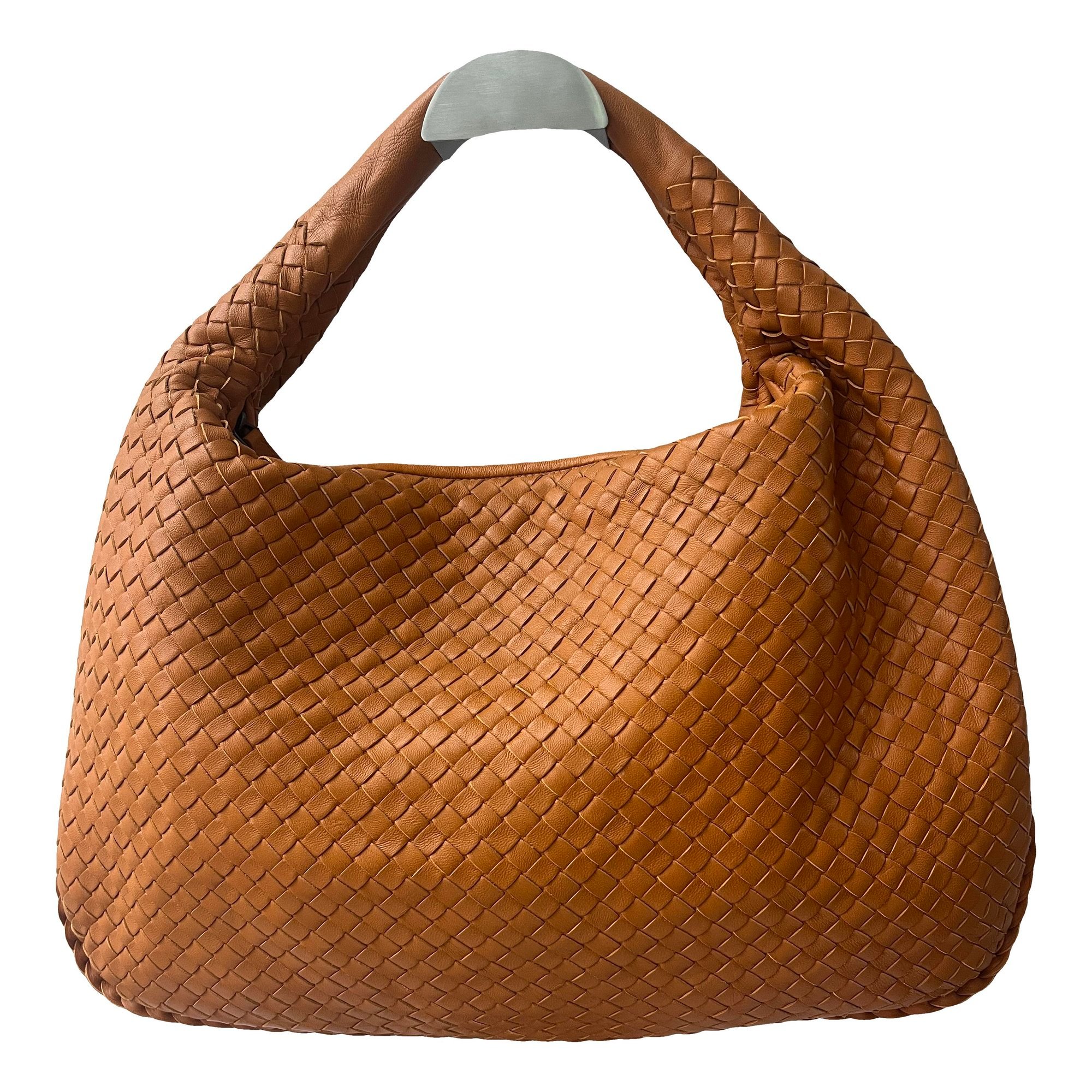 Veneta leather handbag