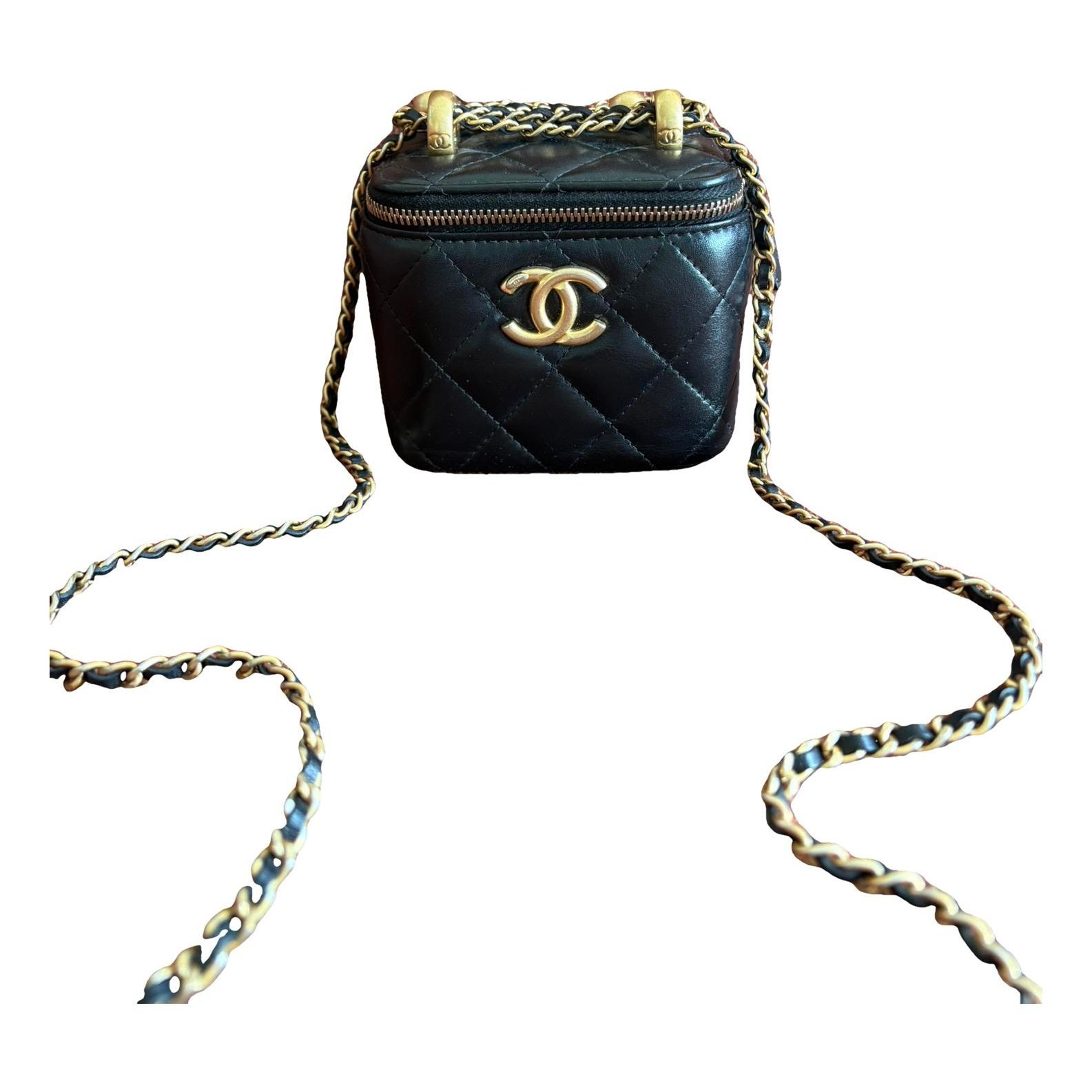 Trendy CC Vanity leather crossbody bag