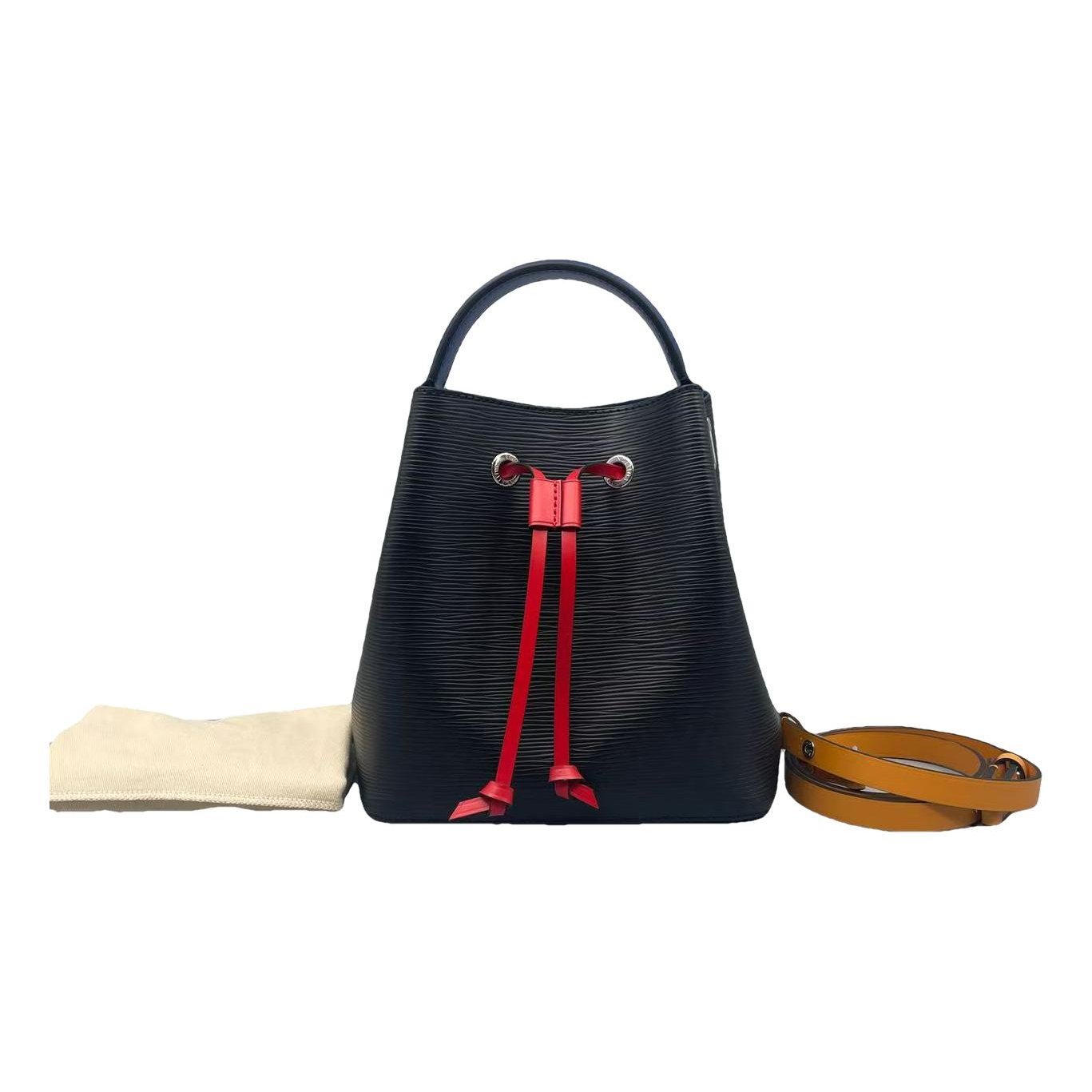 NéoNoé BB leather handbag