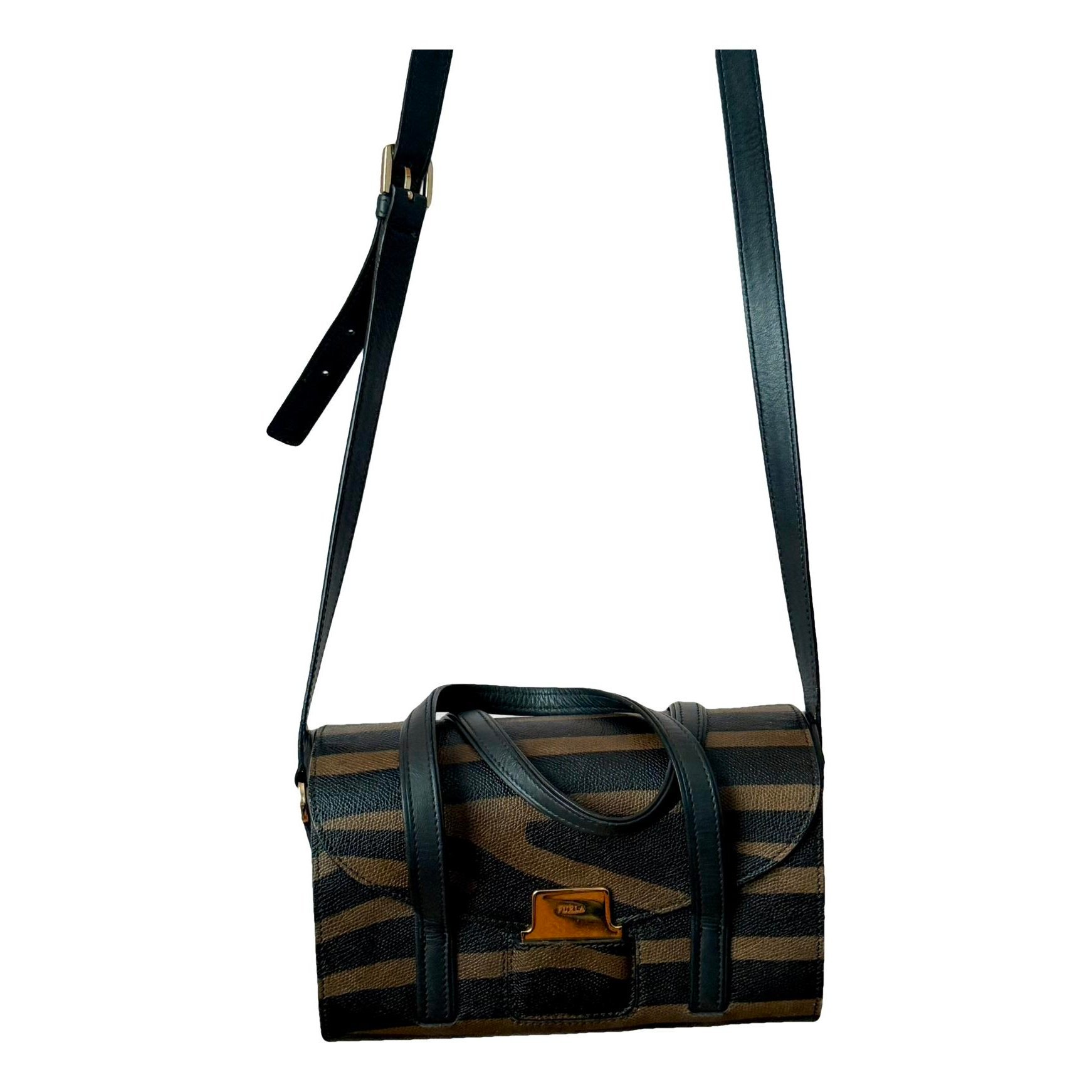 Leather crossbody bag