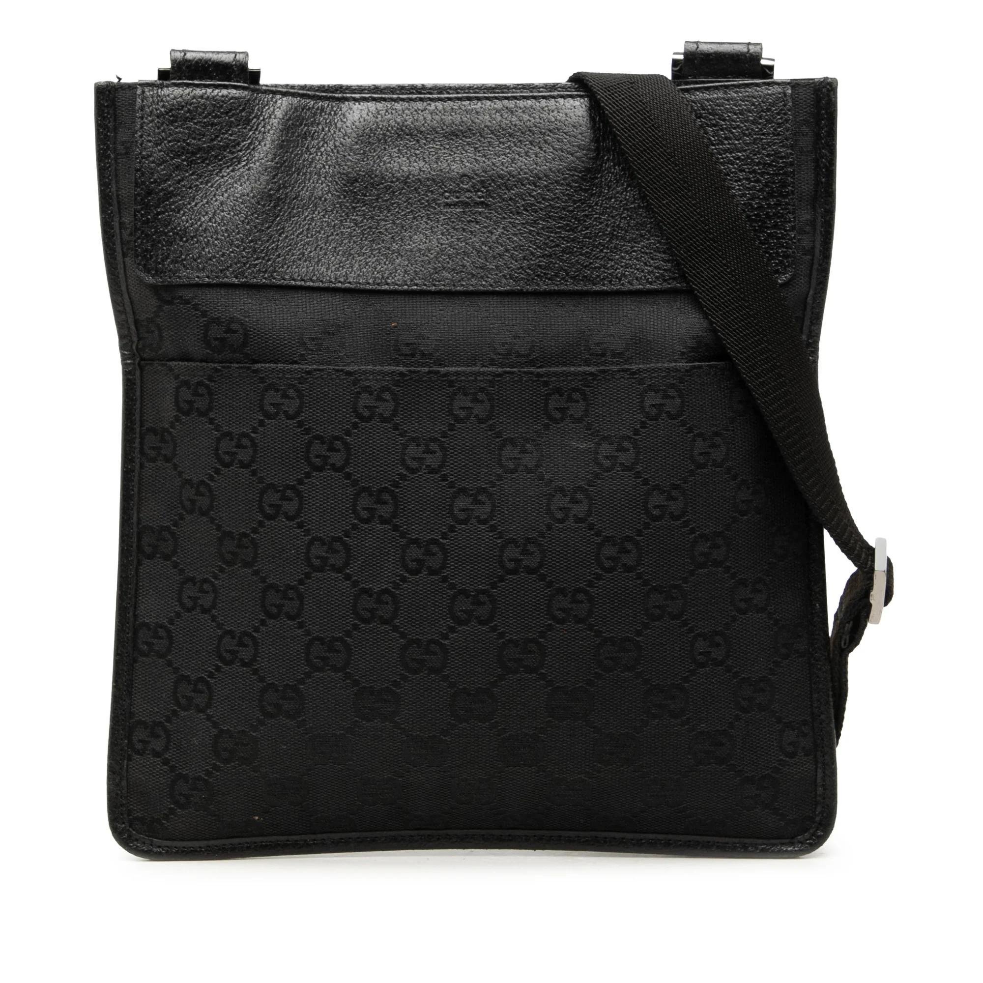 Gucci B leather handbag
