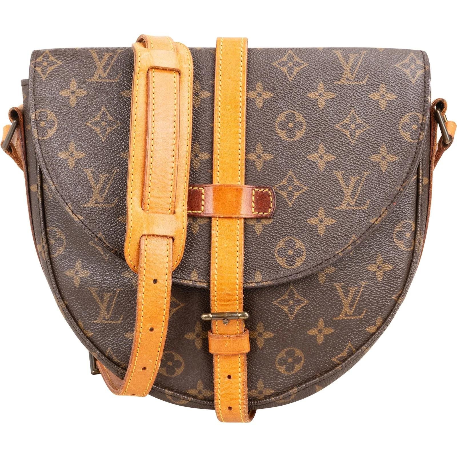 Chantilly leather crossbody bag