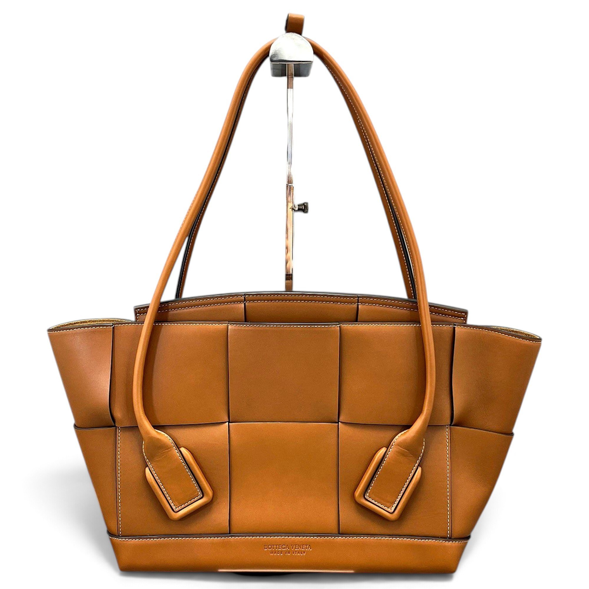 Arco leather handbag