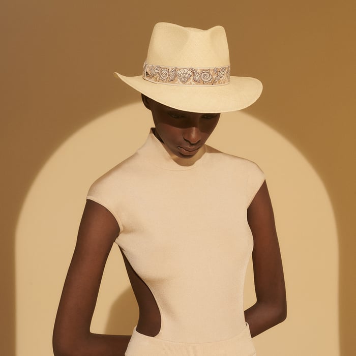 Izia Seashell Hat