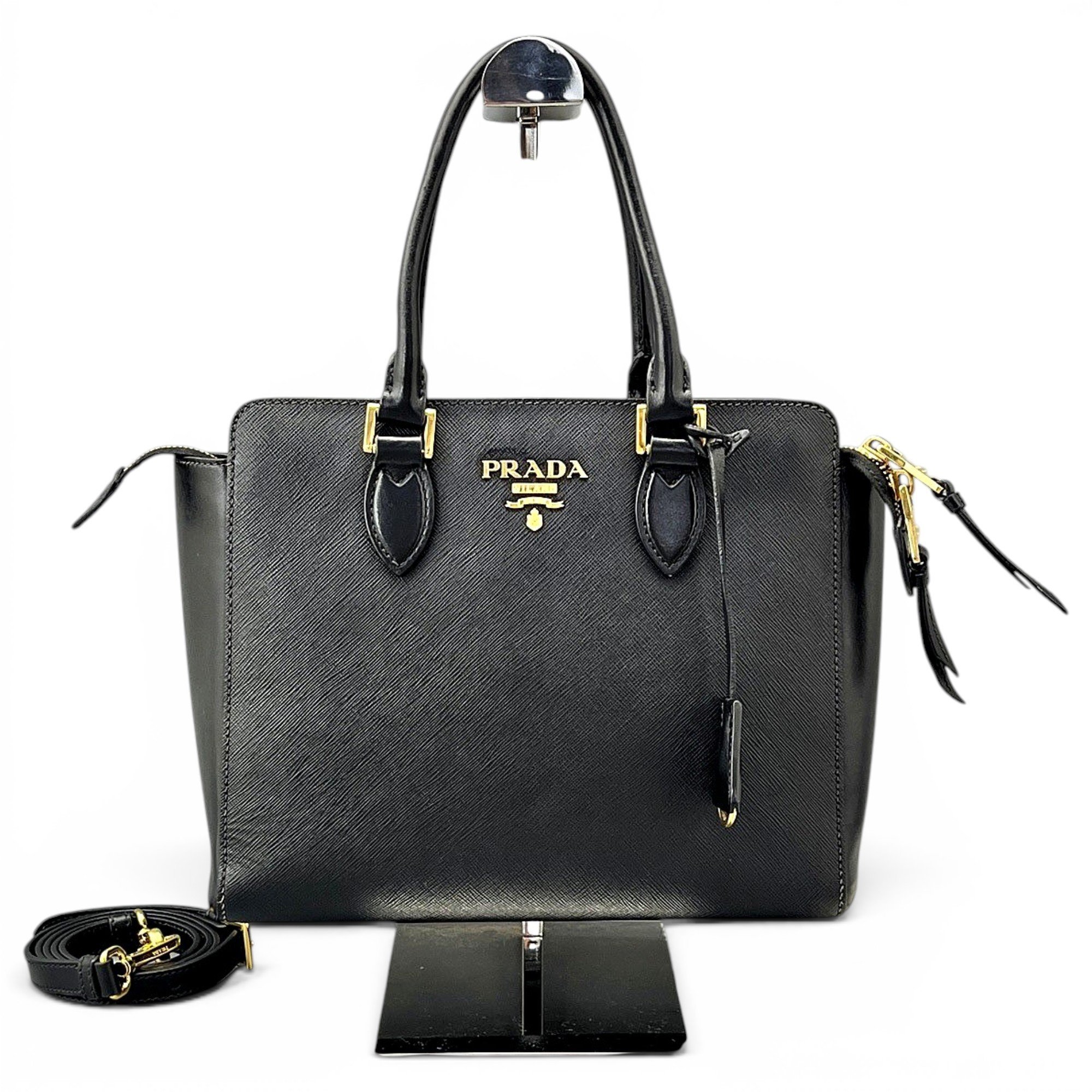 Esplanade leather tote