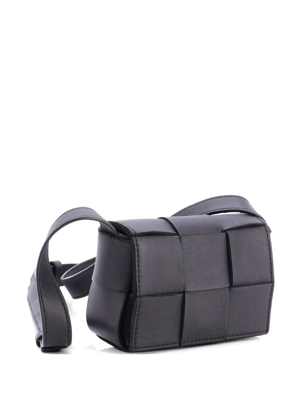 Cassette Maxi Intrecciato Leather Candy crossbody bag