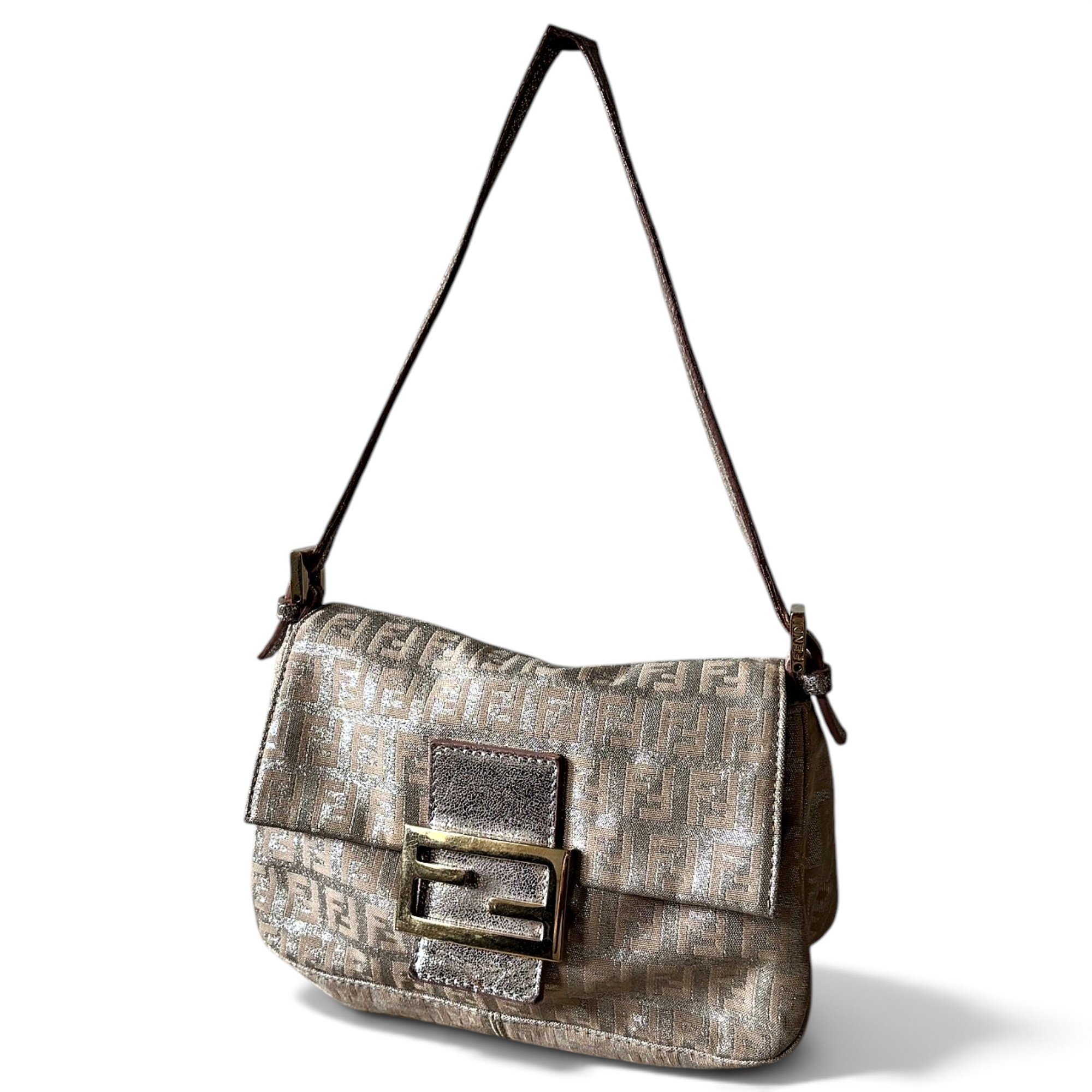 Baguette handbag
