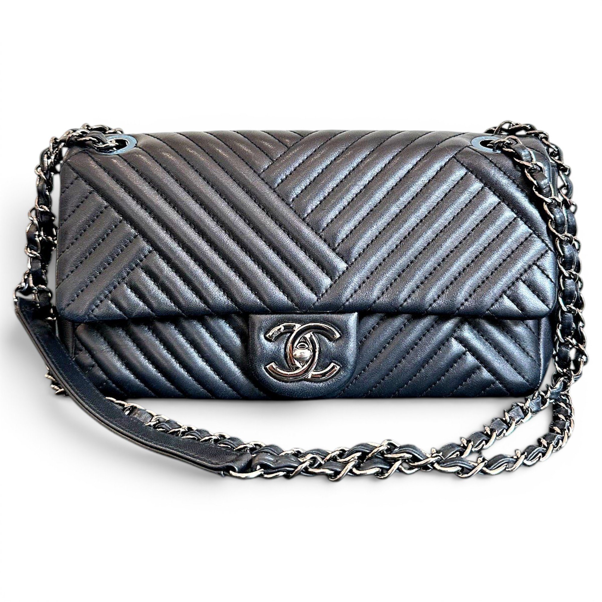 Timeless/Classique leather crossbody bag