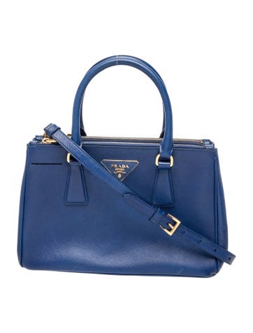 Saffiano Leather Galleria Double Zip Small