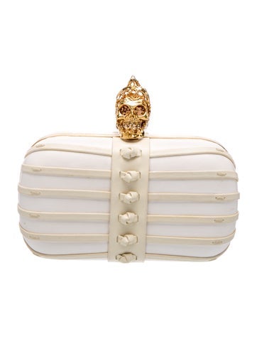 Skull Clutch