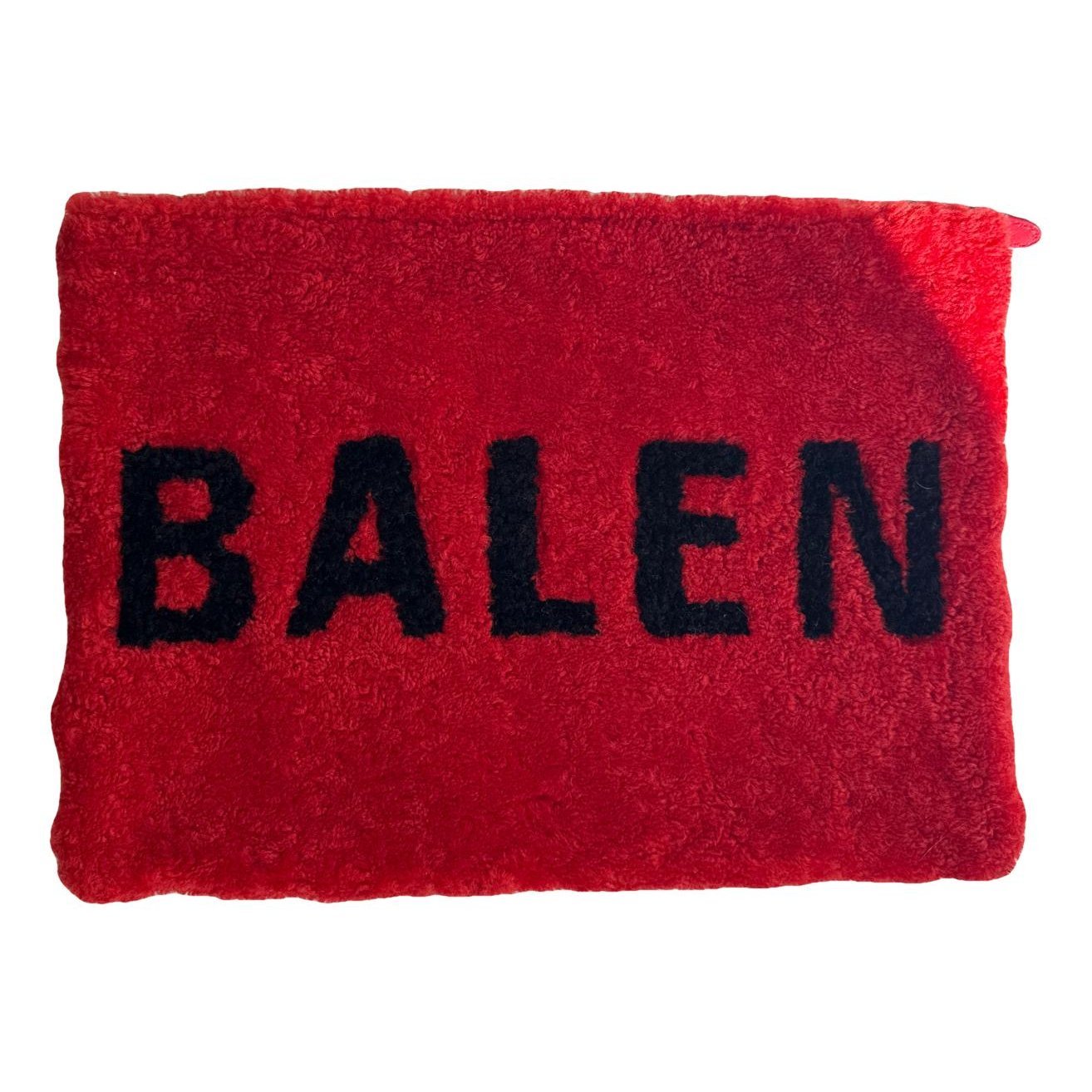Wool clutch bag