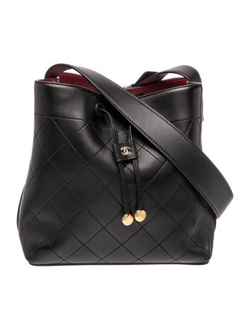 2026 Medium Bucket Bag w/Tags