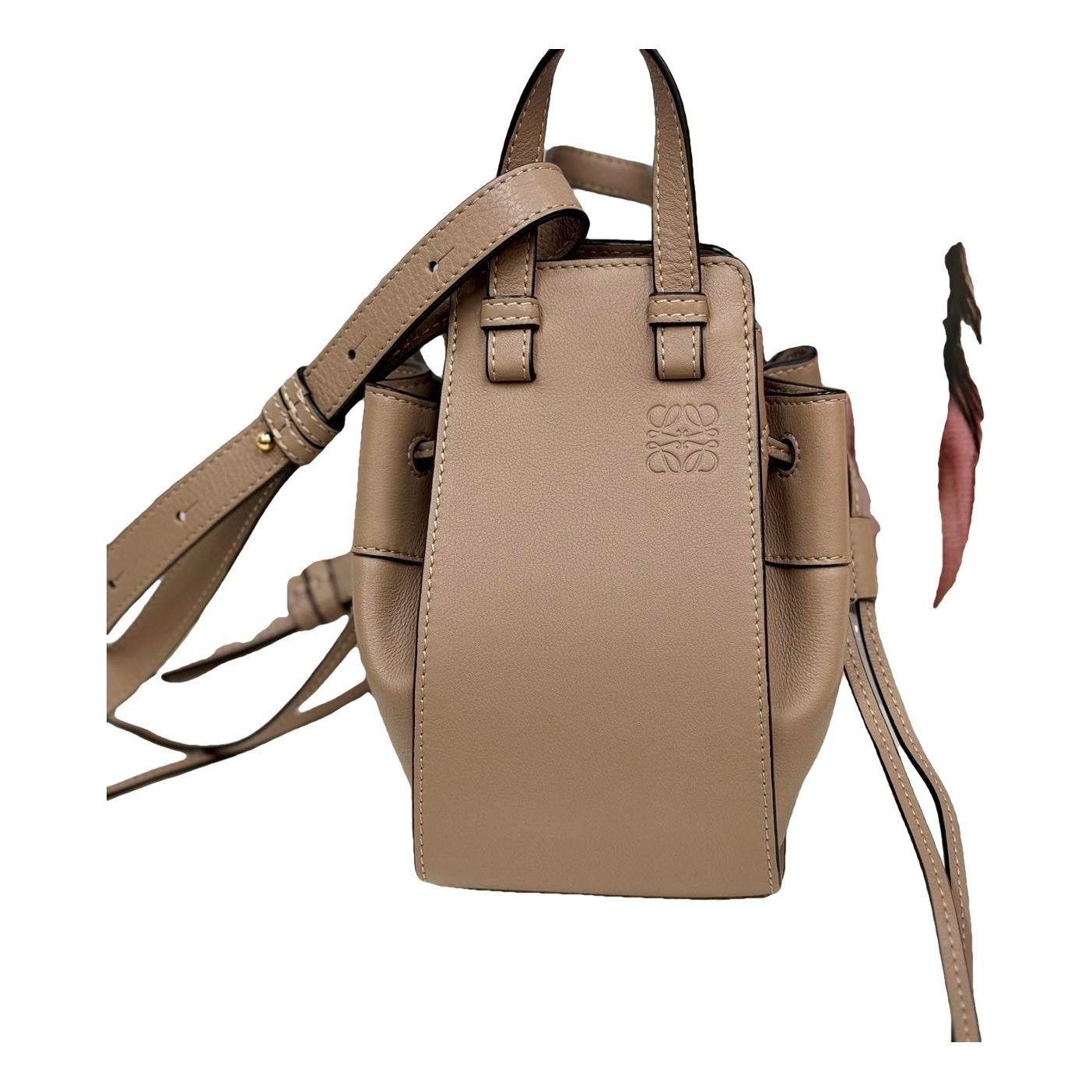 Hammock leather handbag