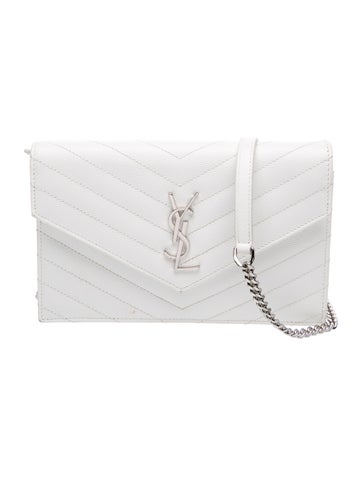 Chevron white chevron matelassé grain de poudre embossed leather envelope wallet on chain