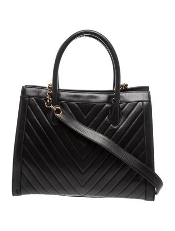 Chevron Zip Tote w/ Strap
