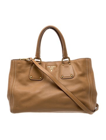 Vitello Daino Leather Shoulder Bag