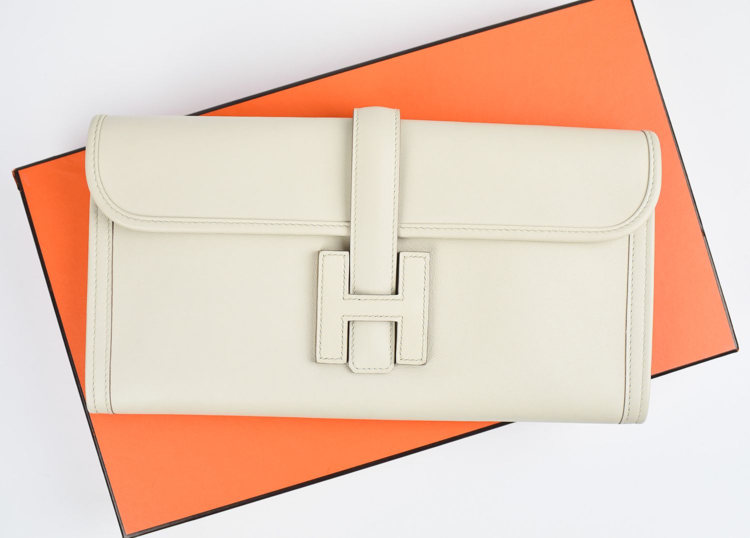 Hermes Hermes Jige Elan 29 Clutch, Light Beige Swift Leather, D Stamp, Preowned Condition in Box GA001