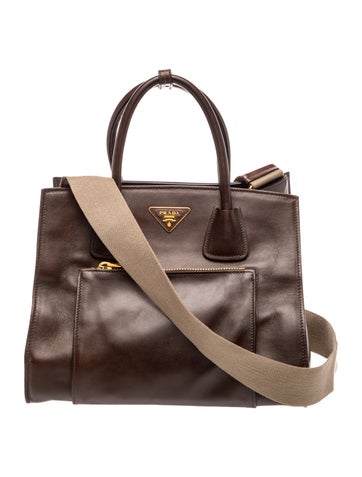 Signature Tote