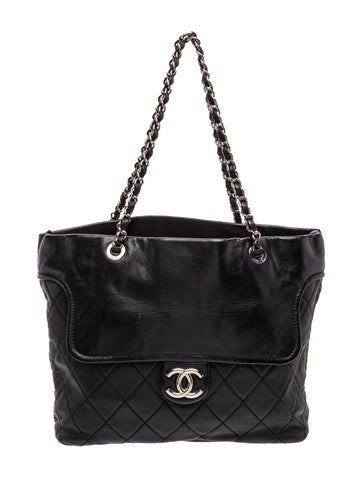 Riviera Pocket Shopping Tote