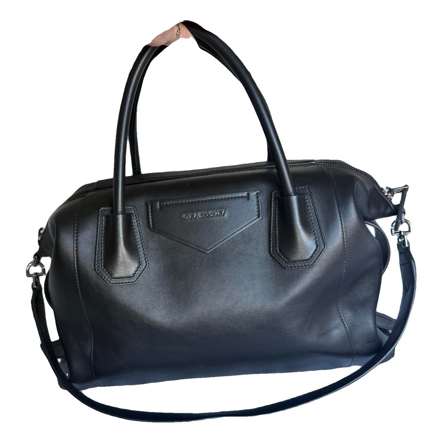 Antigona leather handbag