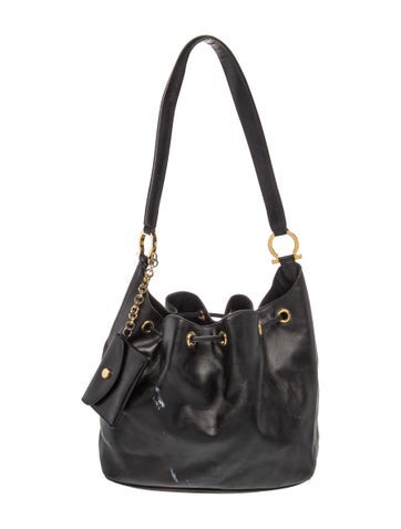 Gancio Bucket Bag