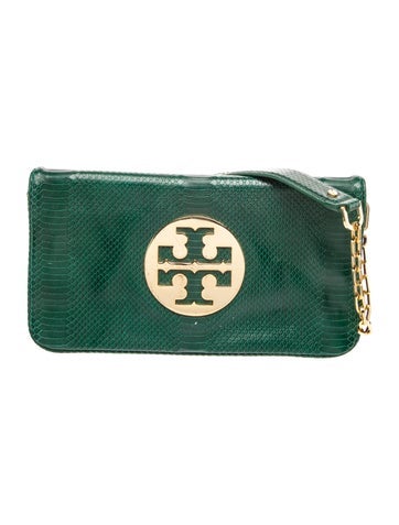 Signature Shoulder Bag